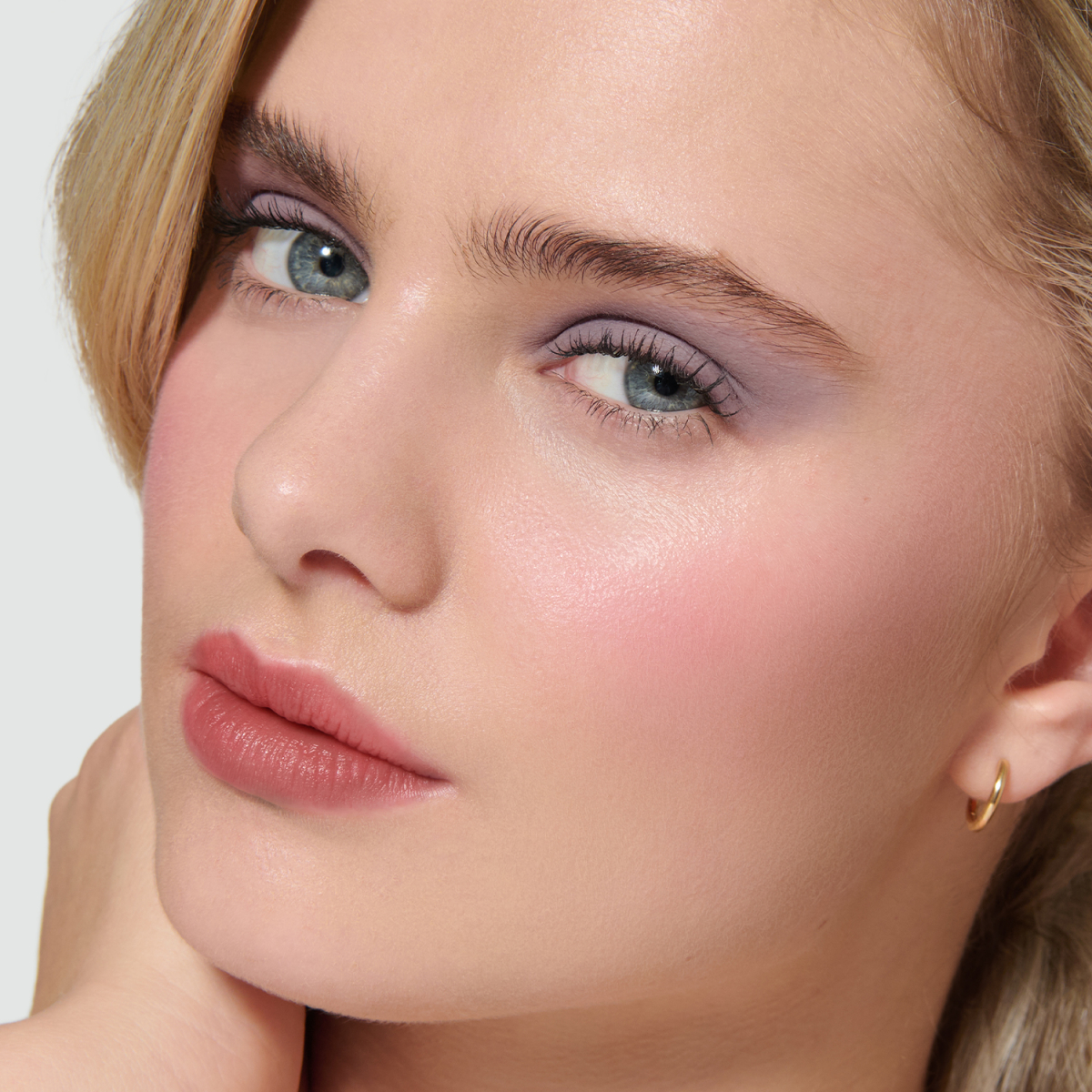 Liquid Silk Eyeshadow, Maude