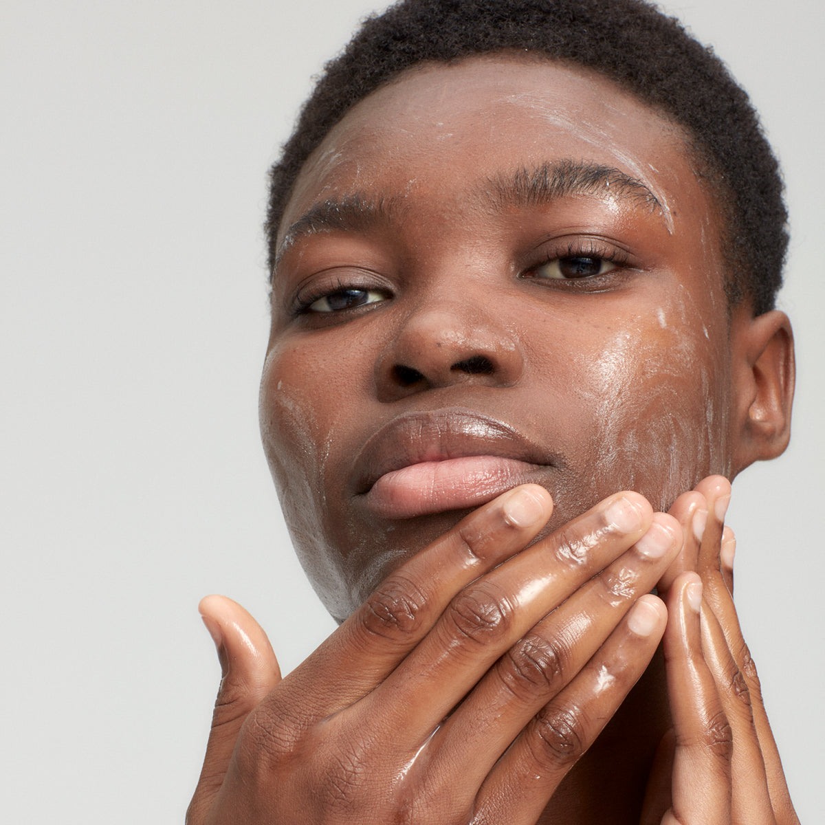 Lactic acid gel cleanser